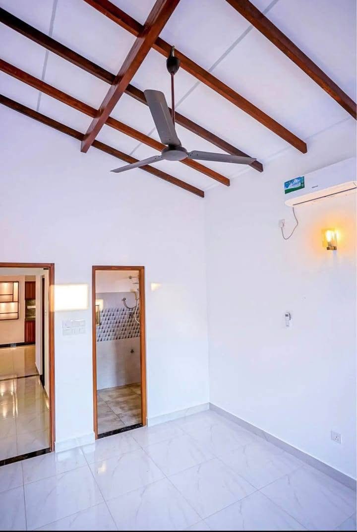 House For Sale - Image 8