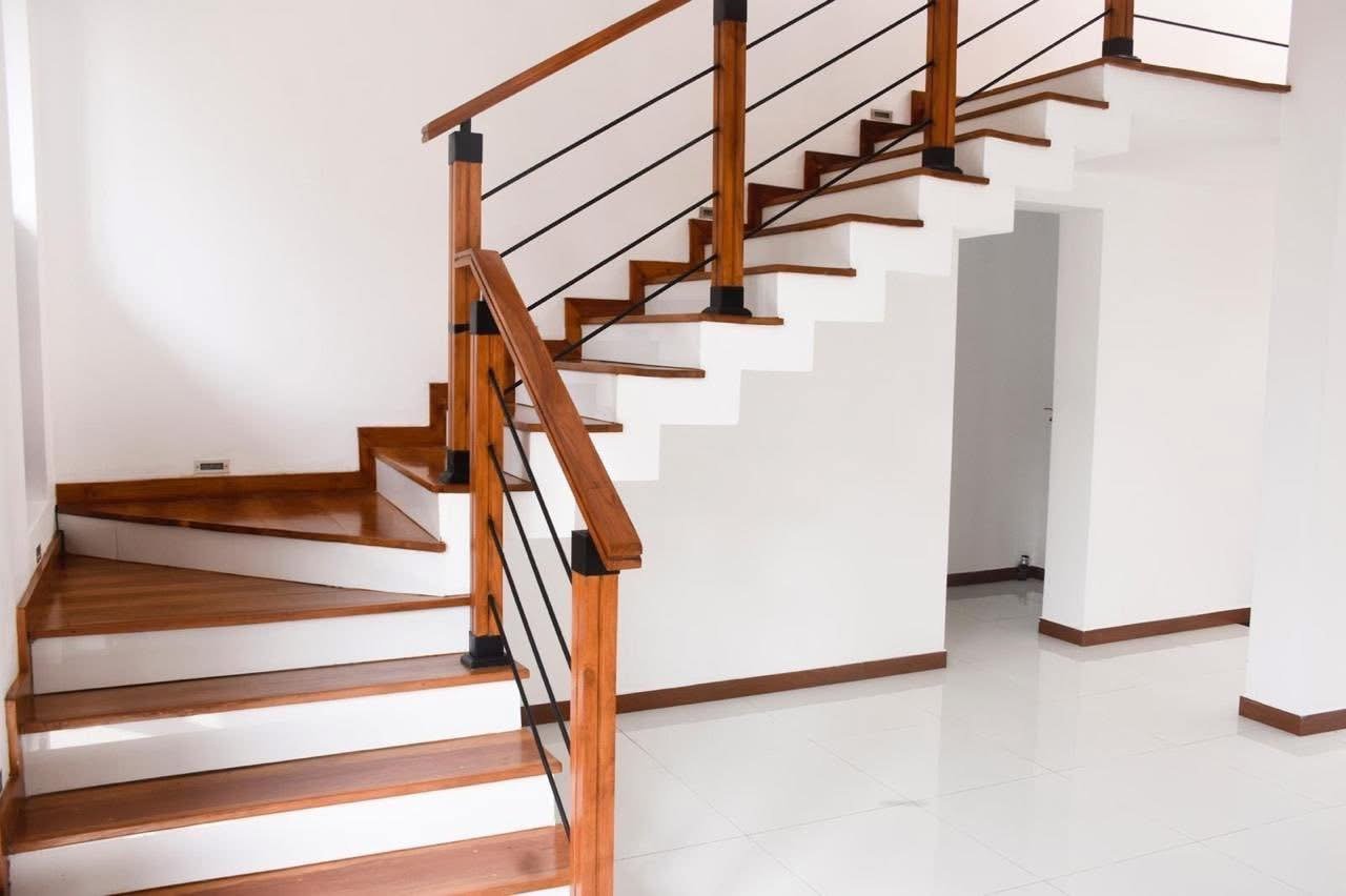 House For Sale - Image 7