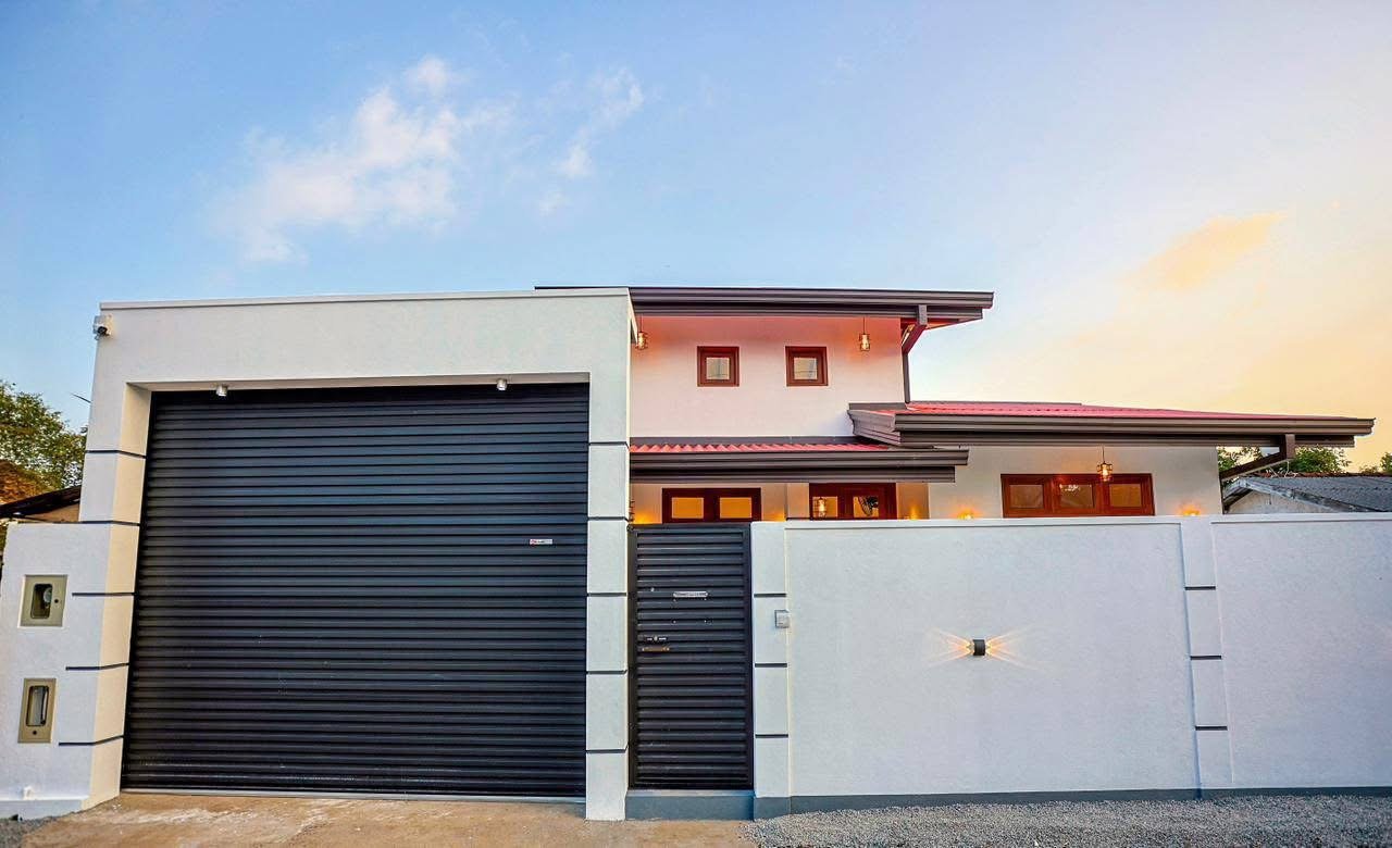 House For Sale - Image 3