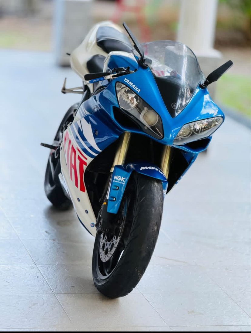 Yamaha YZF R1 2008 - Image 3