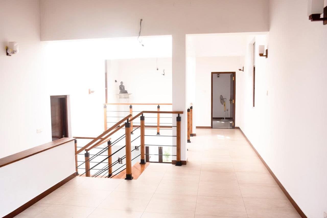 House For Sale - Image 9