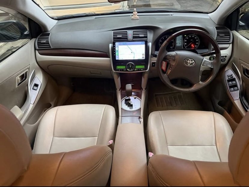 Toyota Premio G Superior - Image 3